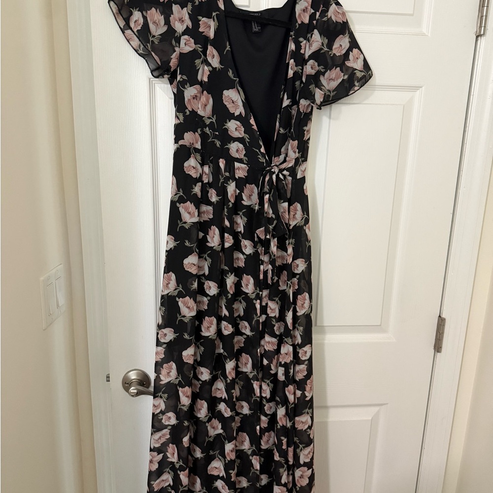 Forever 21 Black Floral Maxi Dress